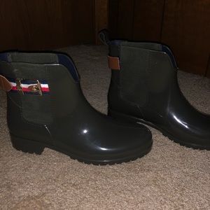 Tommy Hilfiger boots